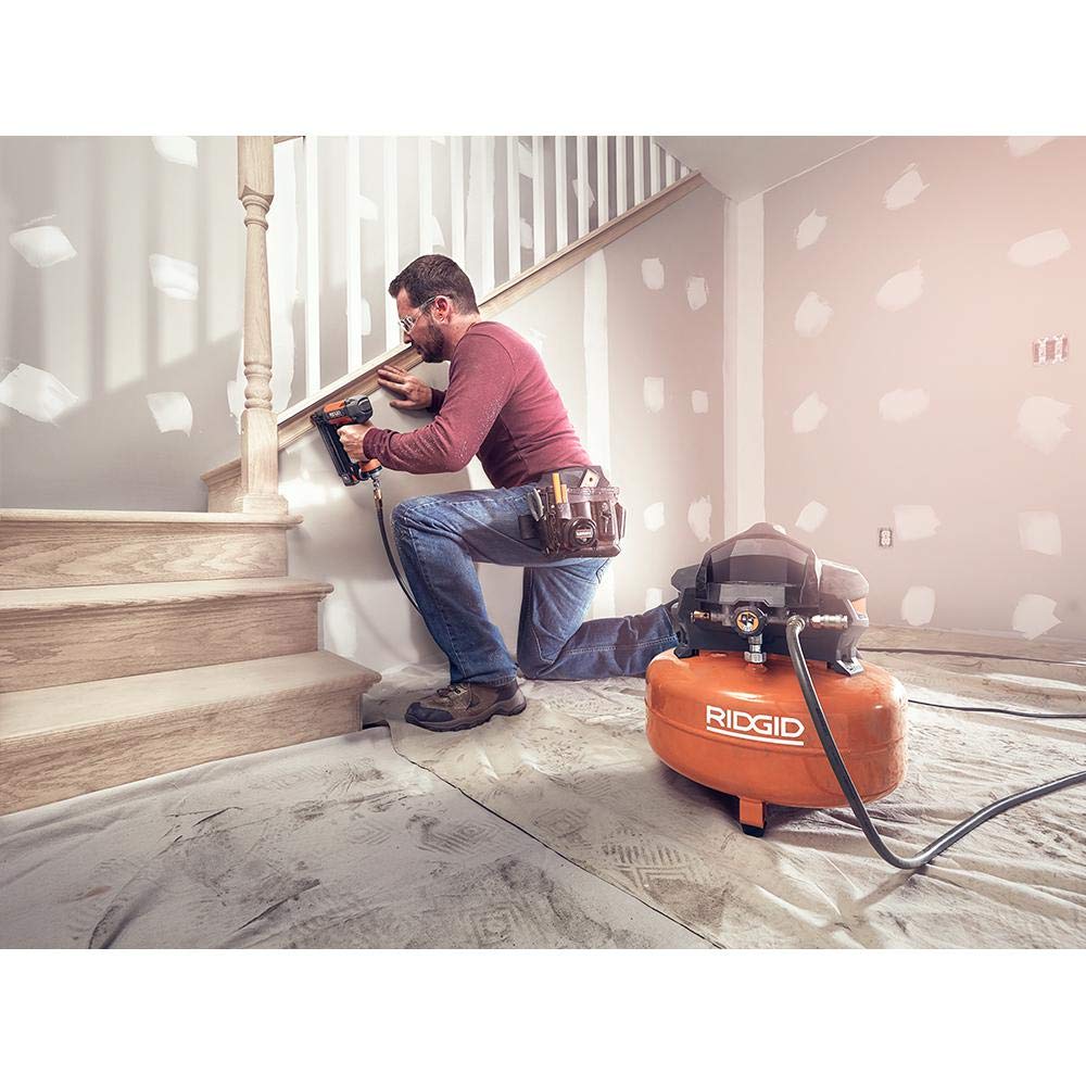 Used - RIDGID r213bnf 18-Gauge 2-1/8" Brad Nailer with CLEAN DRIVE Technology, Tool Bag