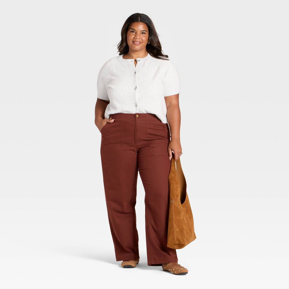 New - Women's Mid-Rise Straight Leg Cargo Pants - Universal Thread™ Brown 28