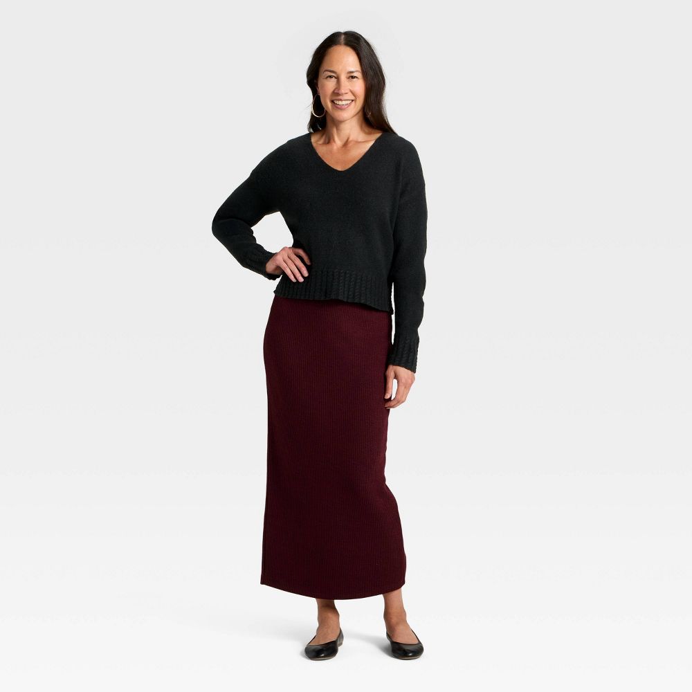 New - Women's Cable Trim V-Neck Pullover Sweater - Universal Thread™ Black M