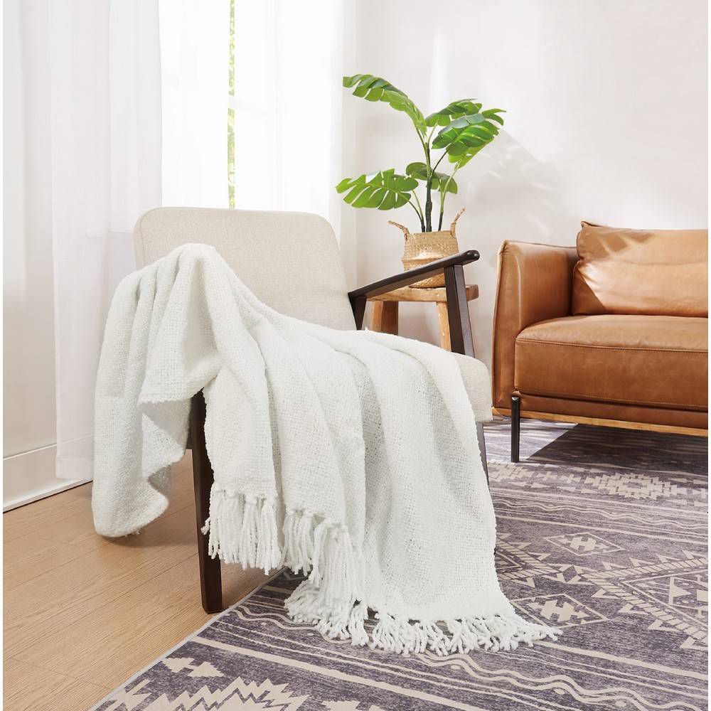 New - Brooklyn Loom 50"x70" Chunky Boucle Textured Microfiber Throw Blanket in White