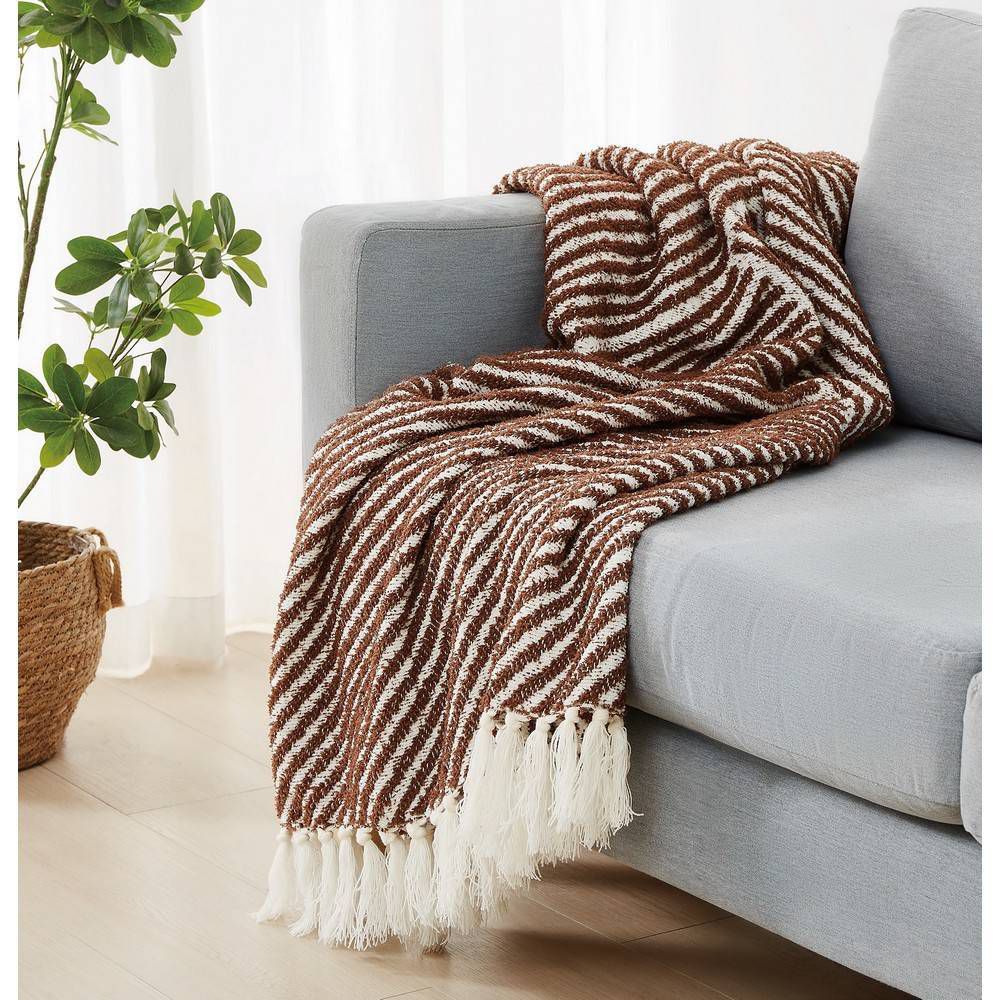 New - Brooklyn Loom 50"x70" Diagonal Chenille Stripe Throw Brown