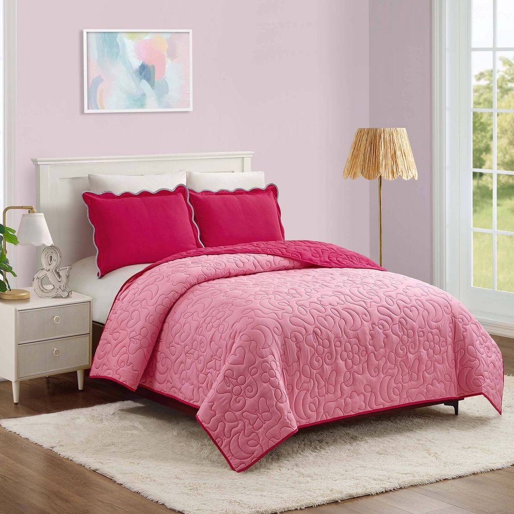 New - Prism Full/Queen Pink Icon Quilted Comforter