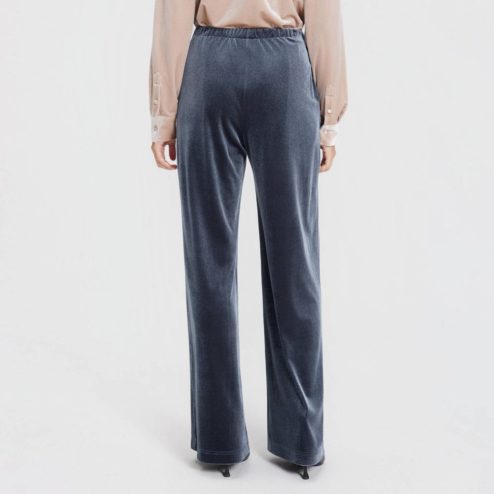 New - Women's Velvet Pull-On Pants - Universal Thread™ Navy Blue M
