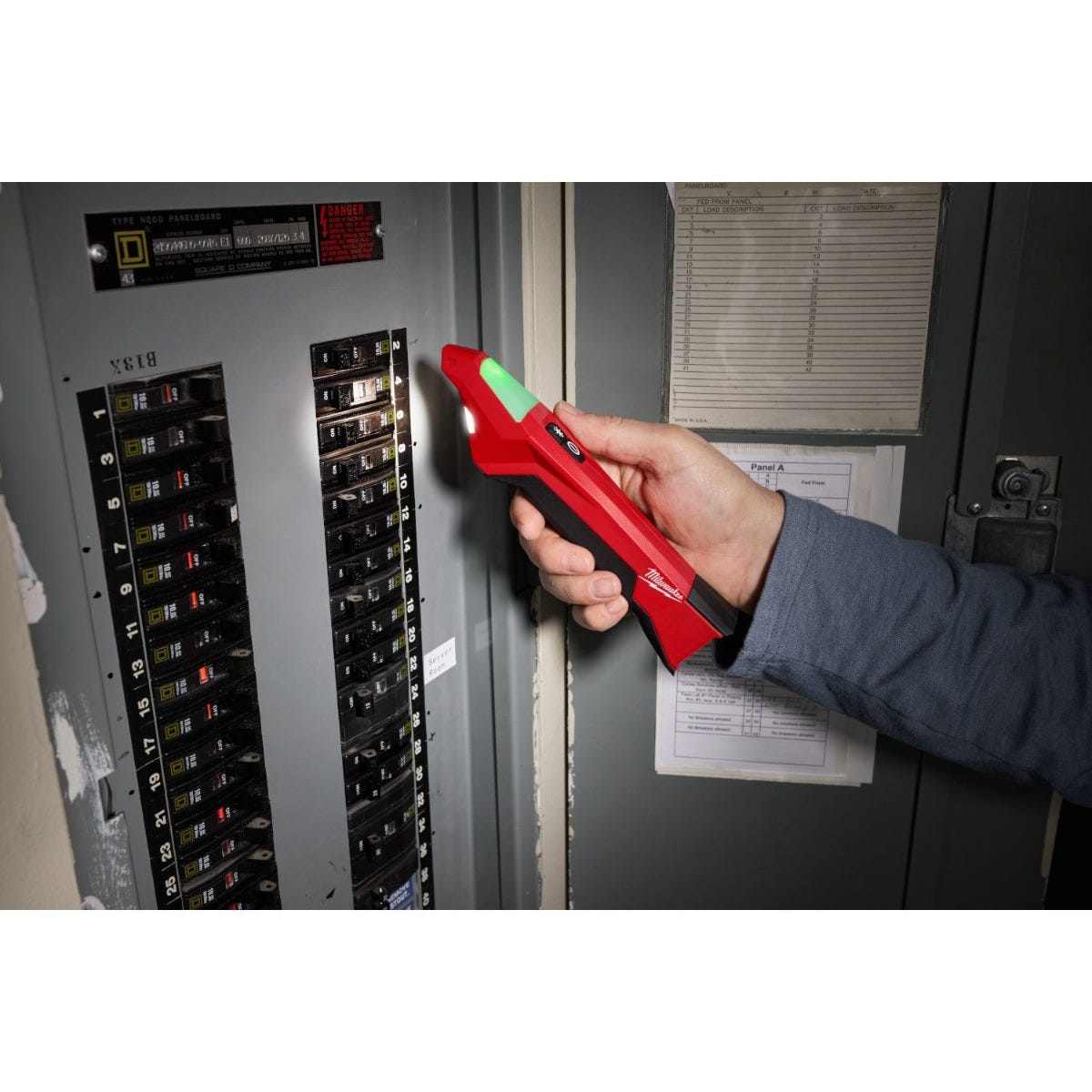 Open Box -  Circuit Breaker Finder w/LED
