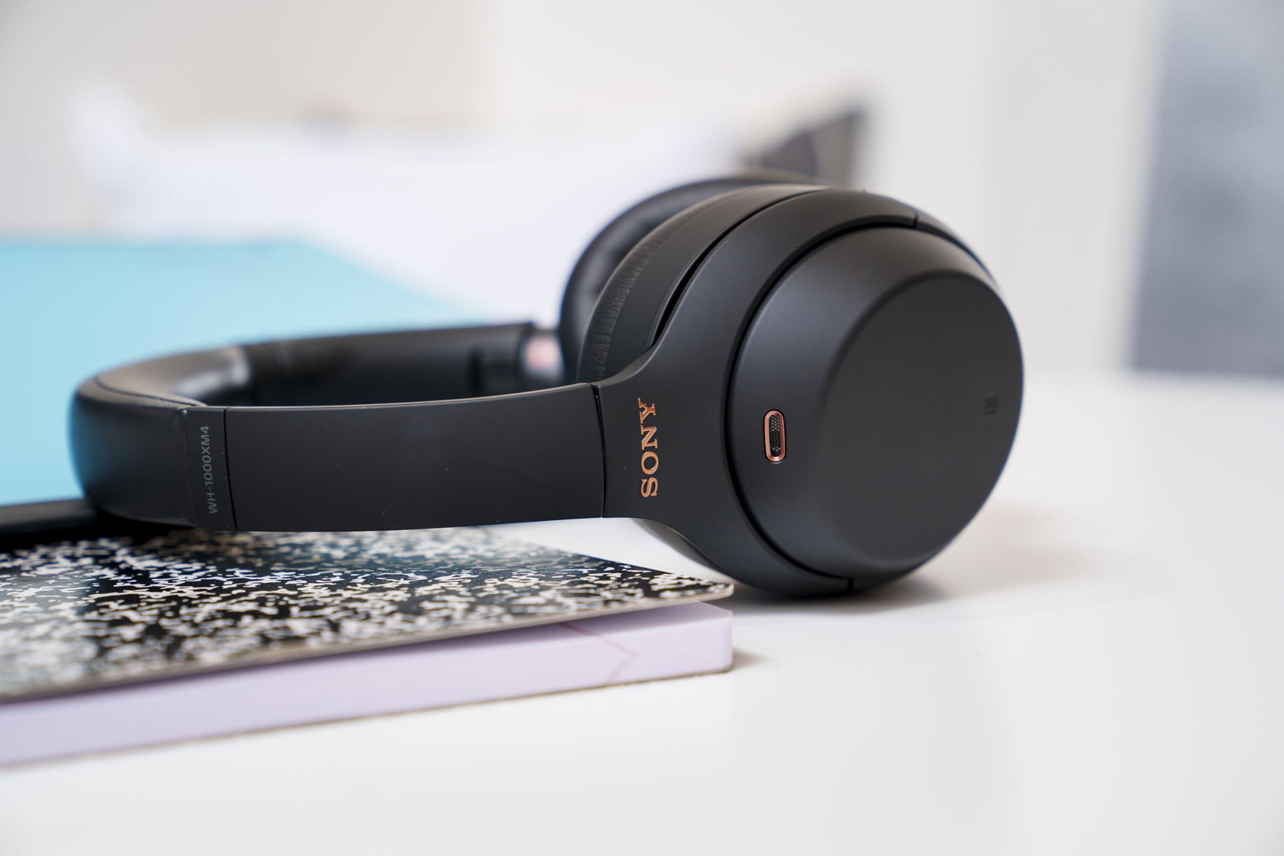 Certified Refurbished - Sony - WH-1000XM4 Wireless Noise-Cancelling Over-the-Ear Headphones - Black