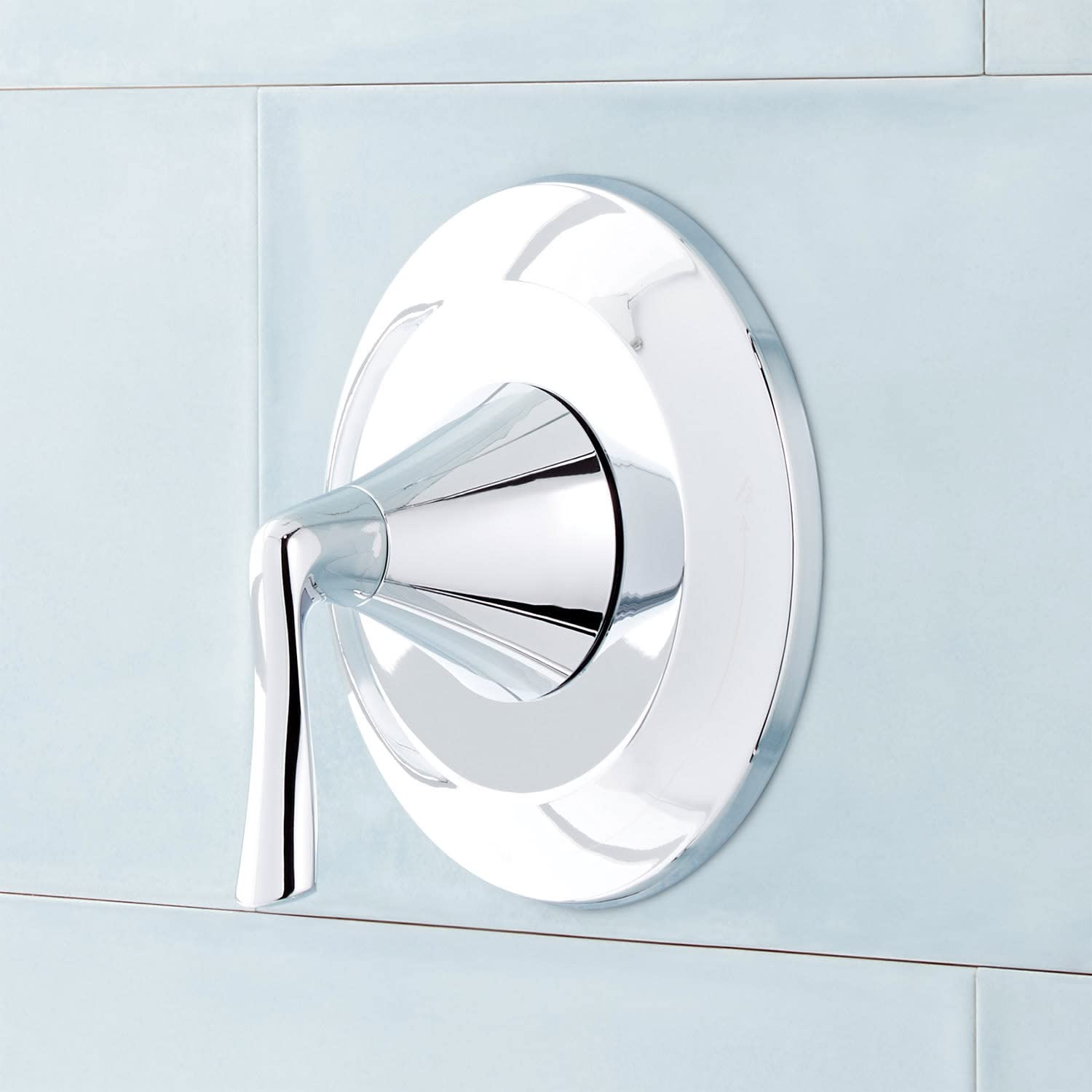 Open Box - Signature Hardware SHPR8030GMB - Tub and Shower Showers