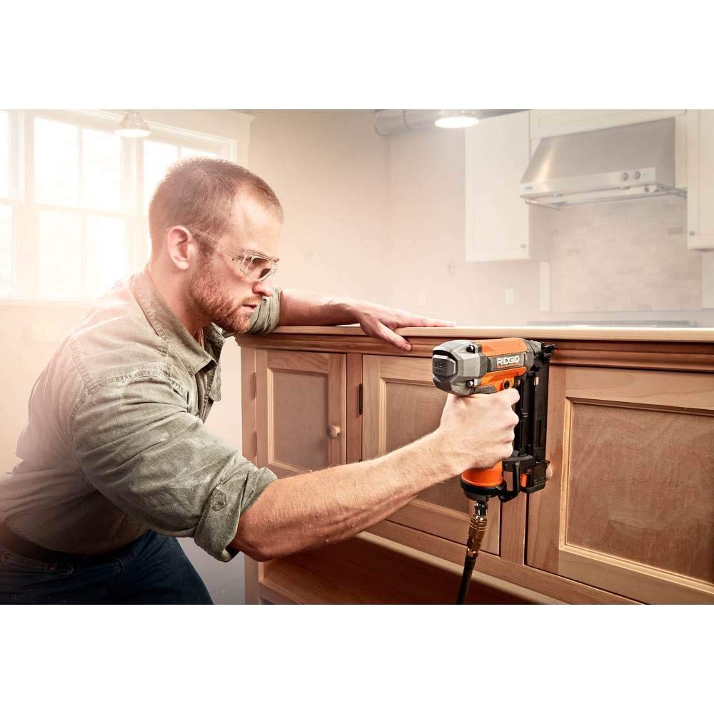 Used - RIDGID r213bnf 18-Gauge 2-1/8" Brad Nailer with CLEAN DRIVE Technology, Tool Bag