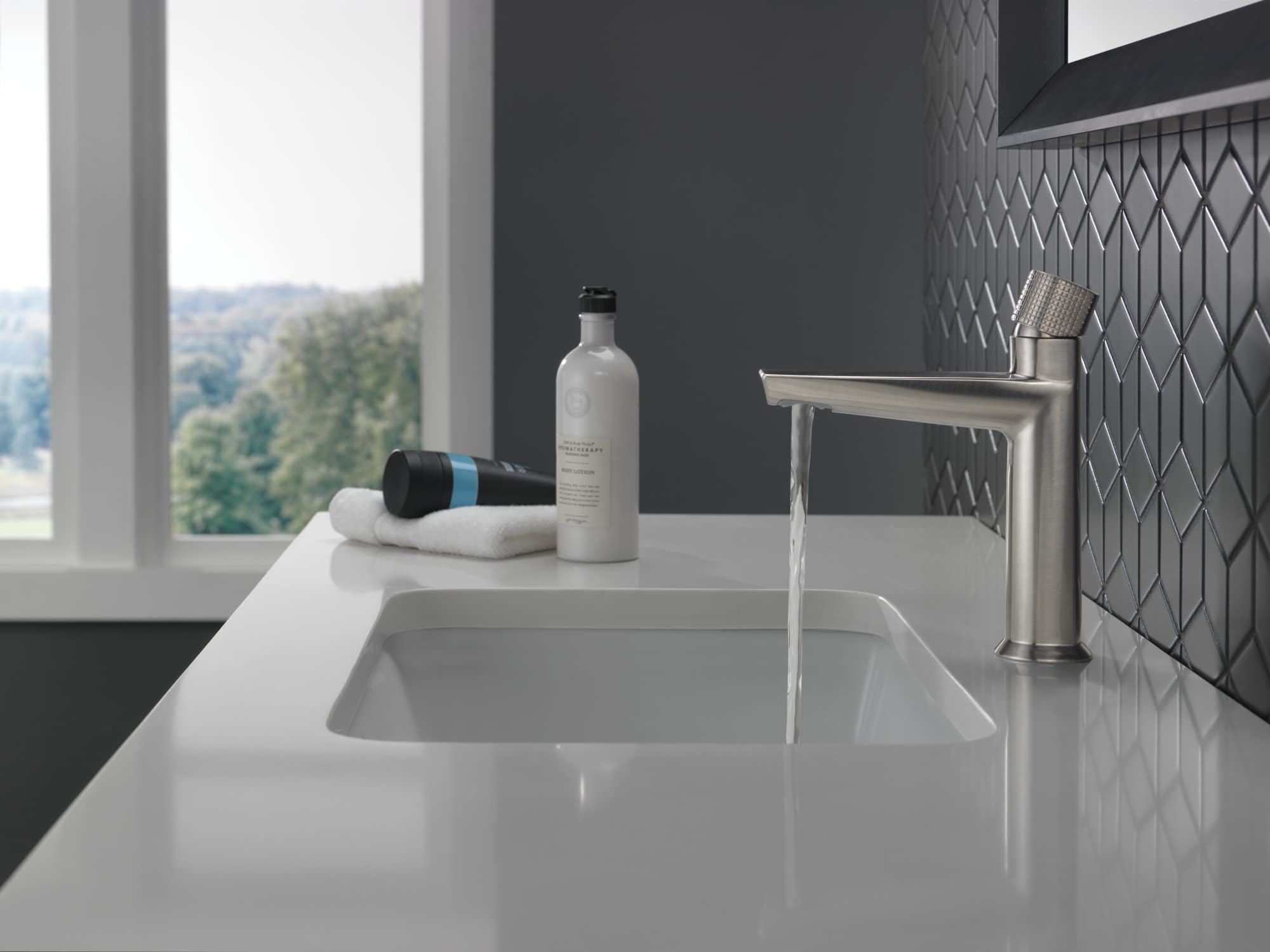 Open Box - Delta 573-SS-PR-MPU-DST - Bathroom Sink Faucets Faucet