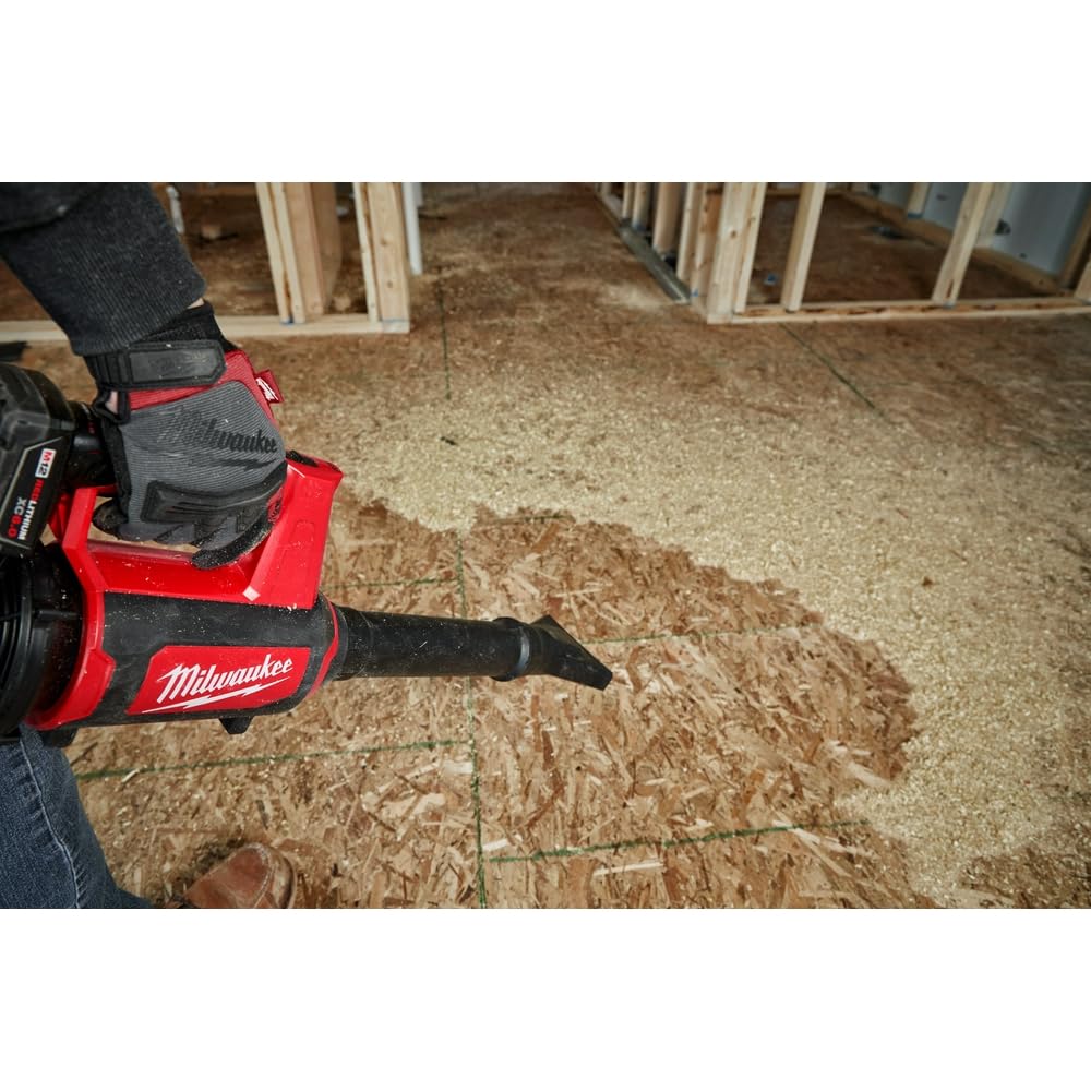 Open Box - Milwaukee M12 12-Volt Lithium-Ion Cordless Compact Spot Blower (Tool-Only) MilwaukeeBullseye Deals