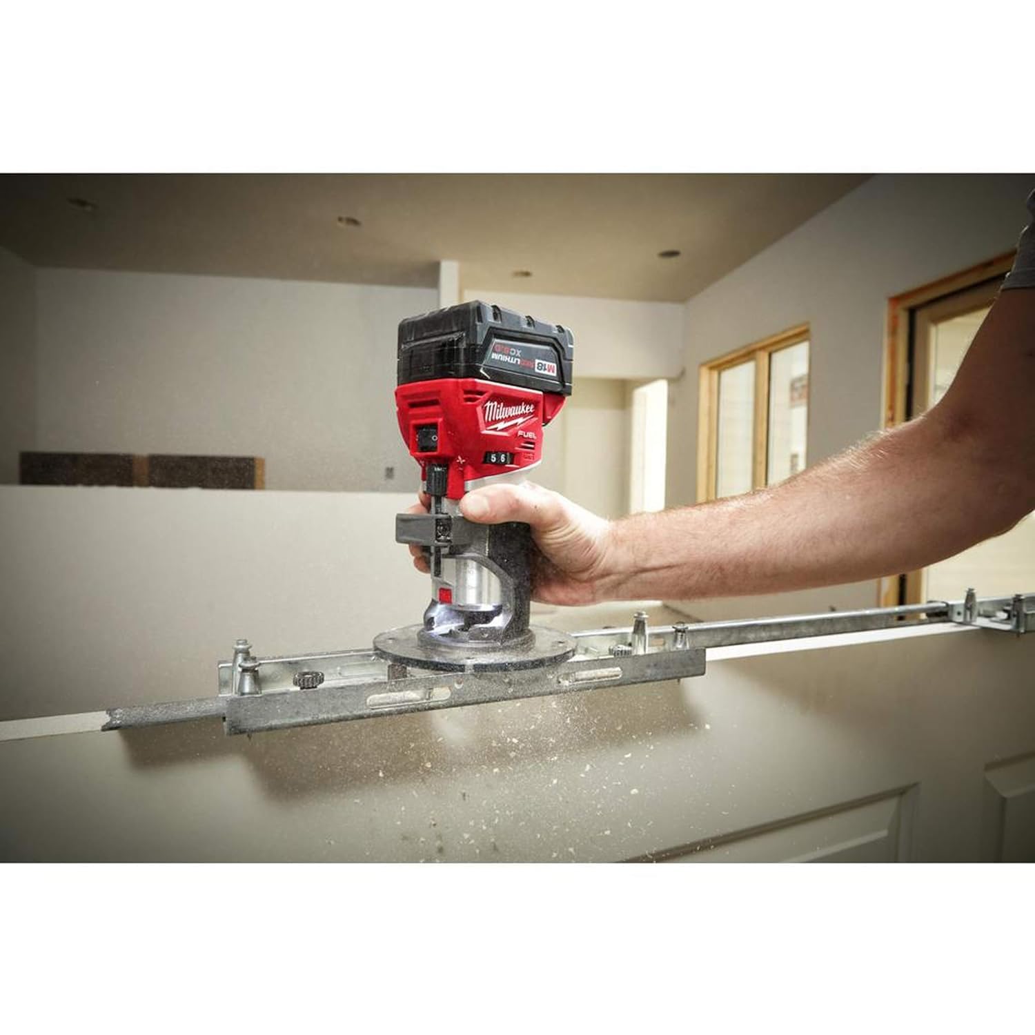 Open Box -  Milwaukee M18 FUEL 18-Volt Lithium-Ion Brushless Cordless Compact Router