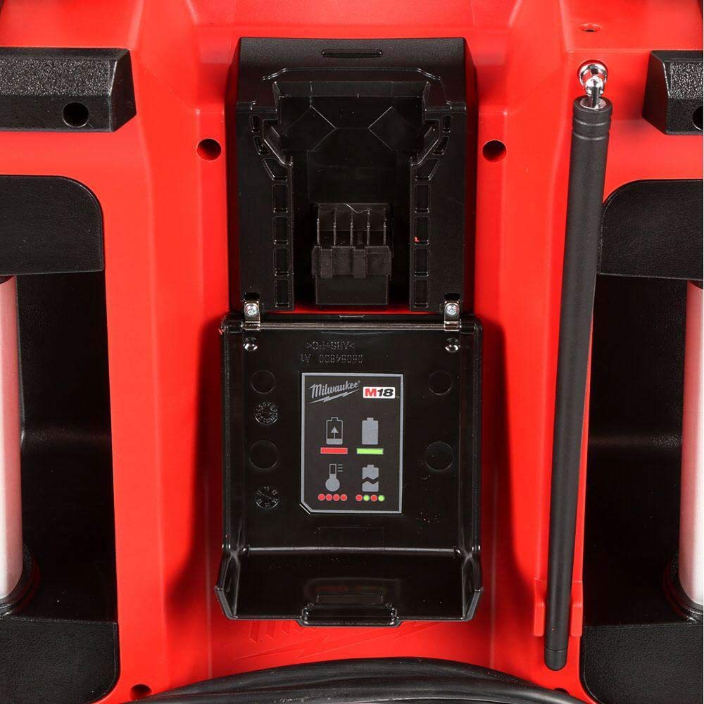 Open Box - Milwaukee Electric Tool 2792-20 M18 Job Radio/Charger MilwaukeeBullseye Deals