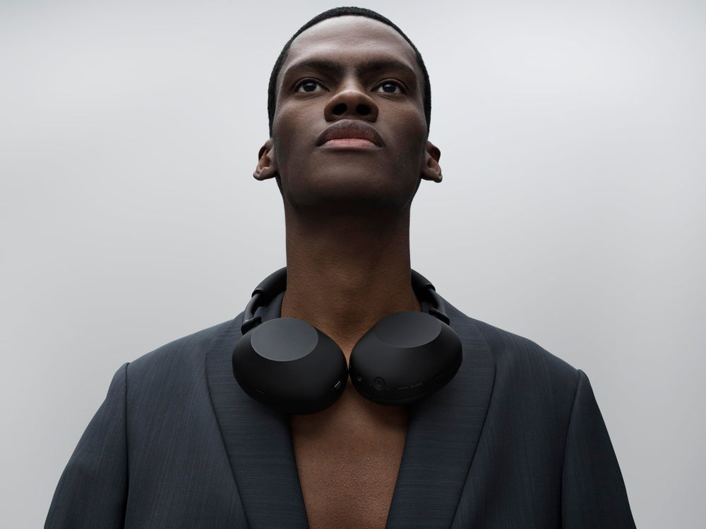 Refurbished - SONY WH1000XM6/B Headphone (BT)