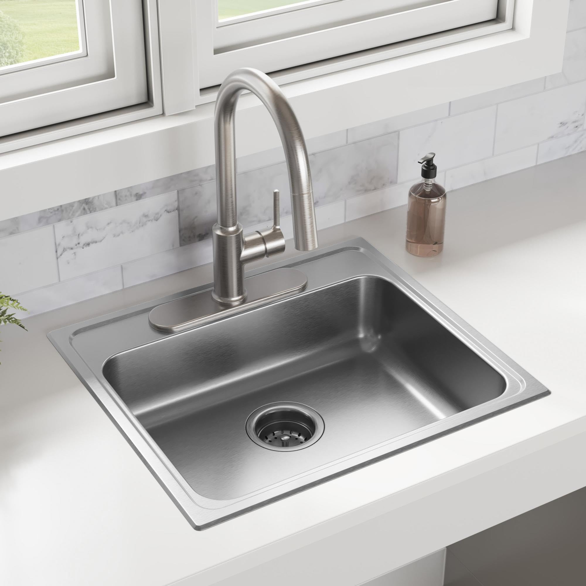 Open Box - PROFLO PFXC4027MB - Kitchen Faucet