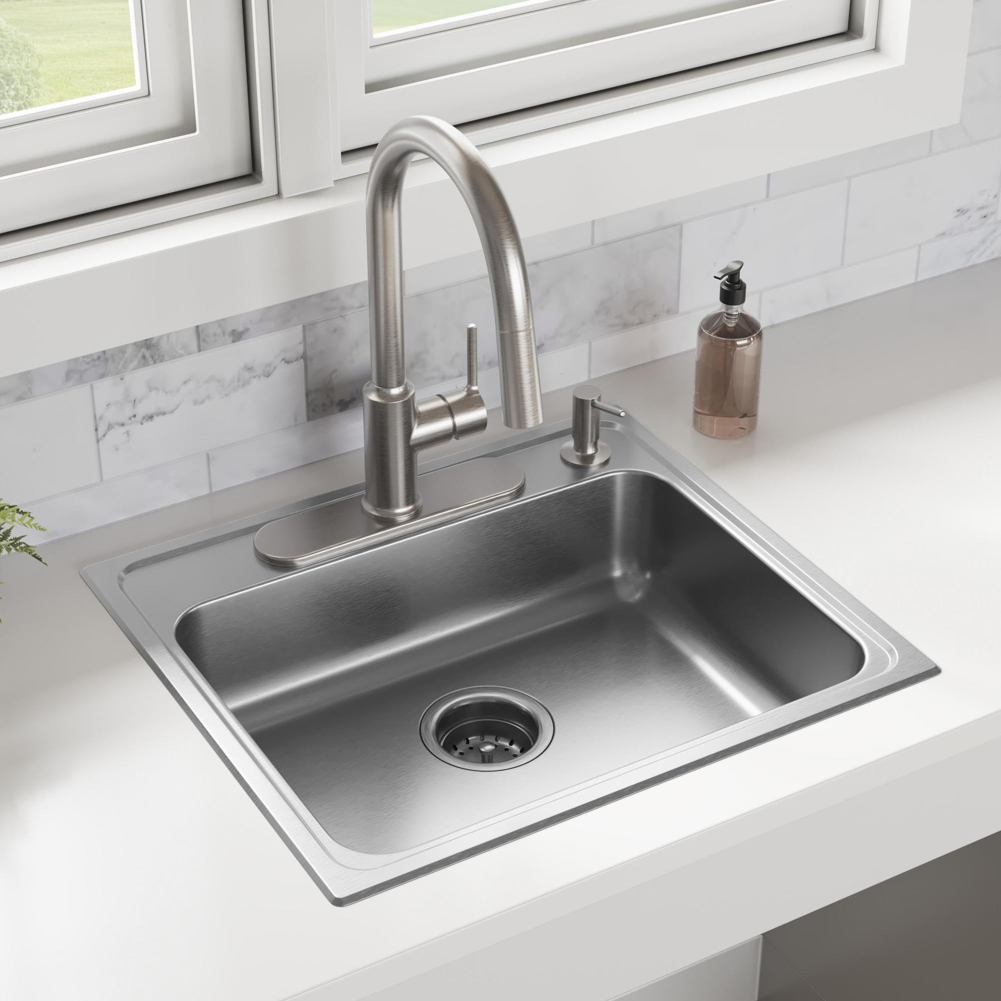 Open Box - PROFLO PFXC4027MB - Kitchen Faucet