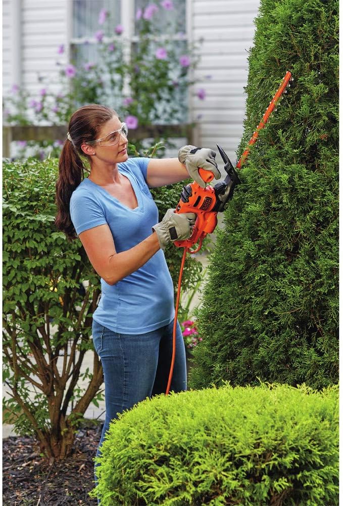 Open Box -  BLACK+DECKER BEHT150 - 3.2AMP 17IN ELECTRIC HEDGE TRIMMER
