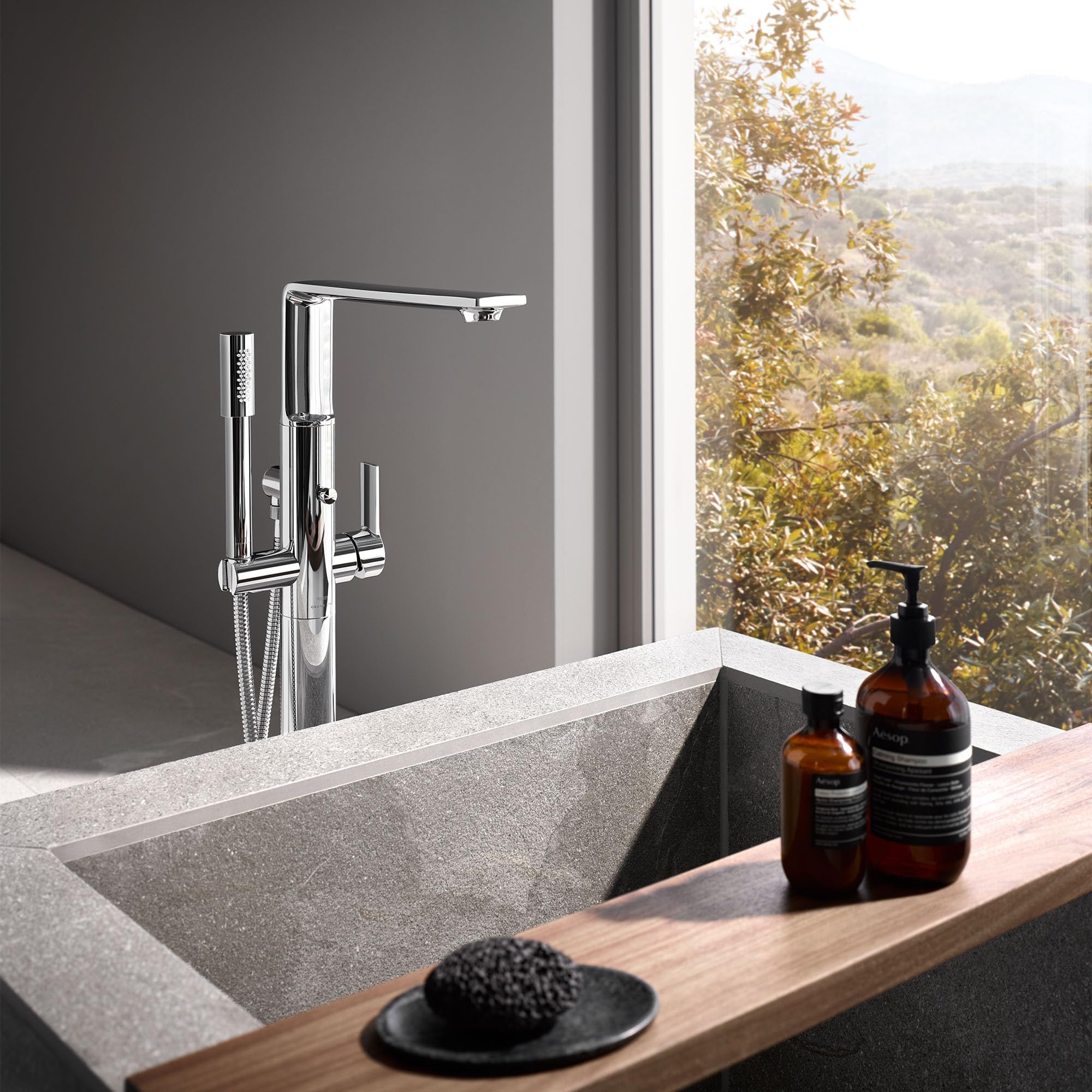 Open Box - Grohe 252222431 - Tub Filler Faucet