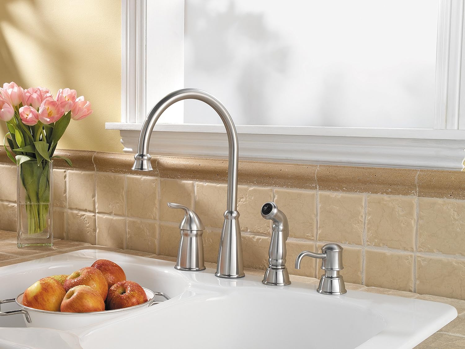 Open Box - Pfister Avalon Single Handle Kitchen Faucet with Side Spray (PPR2481_4791471)