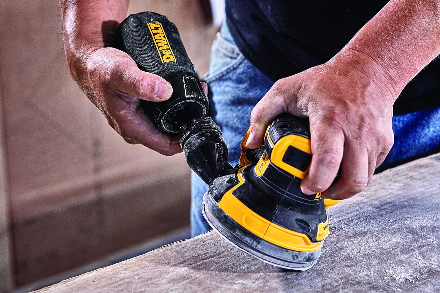 Open Box -  Dewalt-DCW210P1 DEWALT 20-Volt Brushless Variable Speed Cordless Random Orbital Sander (Battery Included)