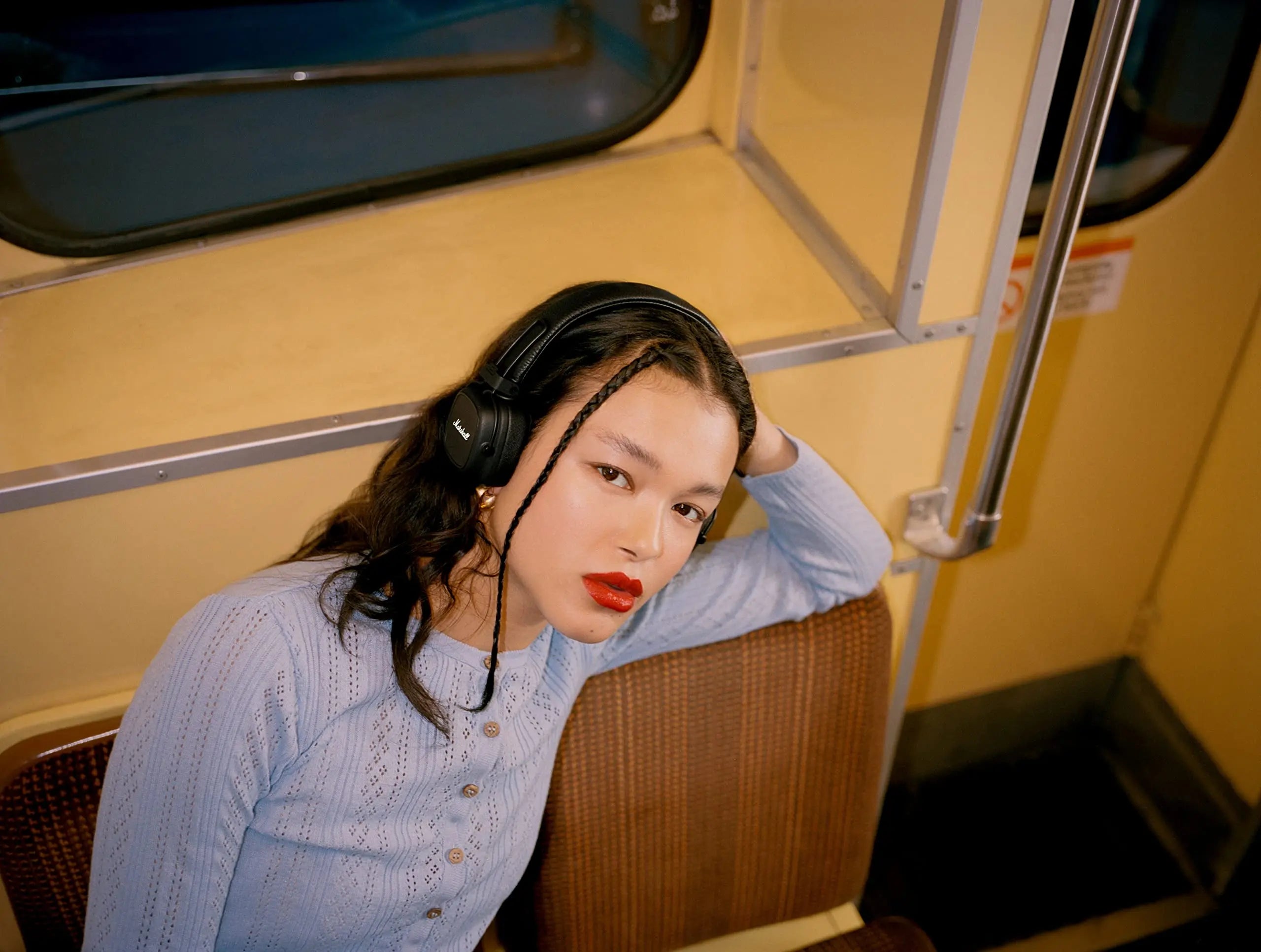 Certified Refurbished - Marshall - Major IV Bluetooth  Headphone with wireless charging - Black MarshallBullseye Deals