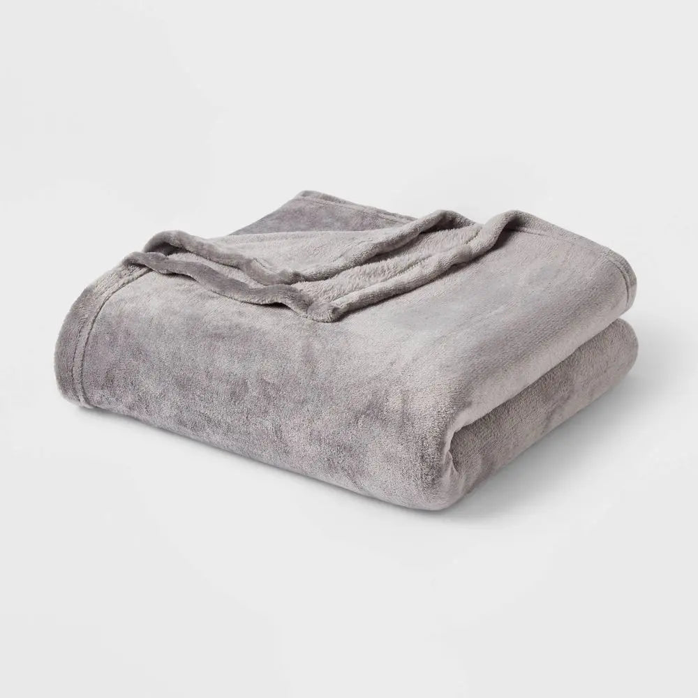 New - Room Essentials 5-Piece/Flannel Comforter Set Diamond Quilted Room EssentialsBullseye Deals