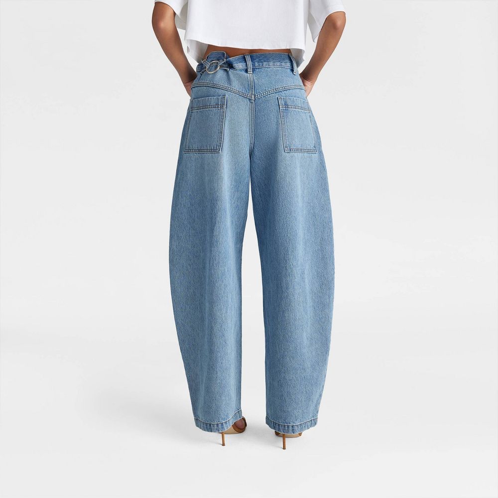 New - KBB by KAHLANA Women's Mid-Rise 'The Barrel Leg Jean' - Vintage Wash 6
