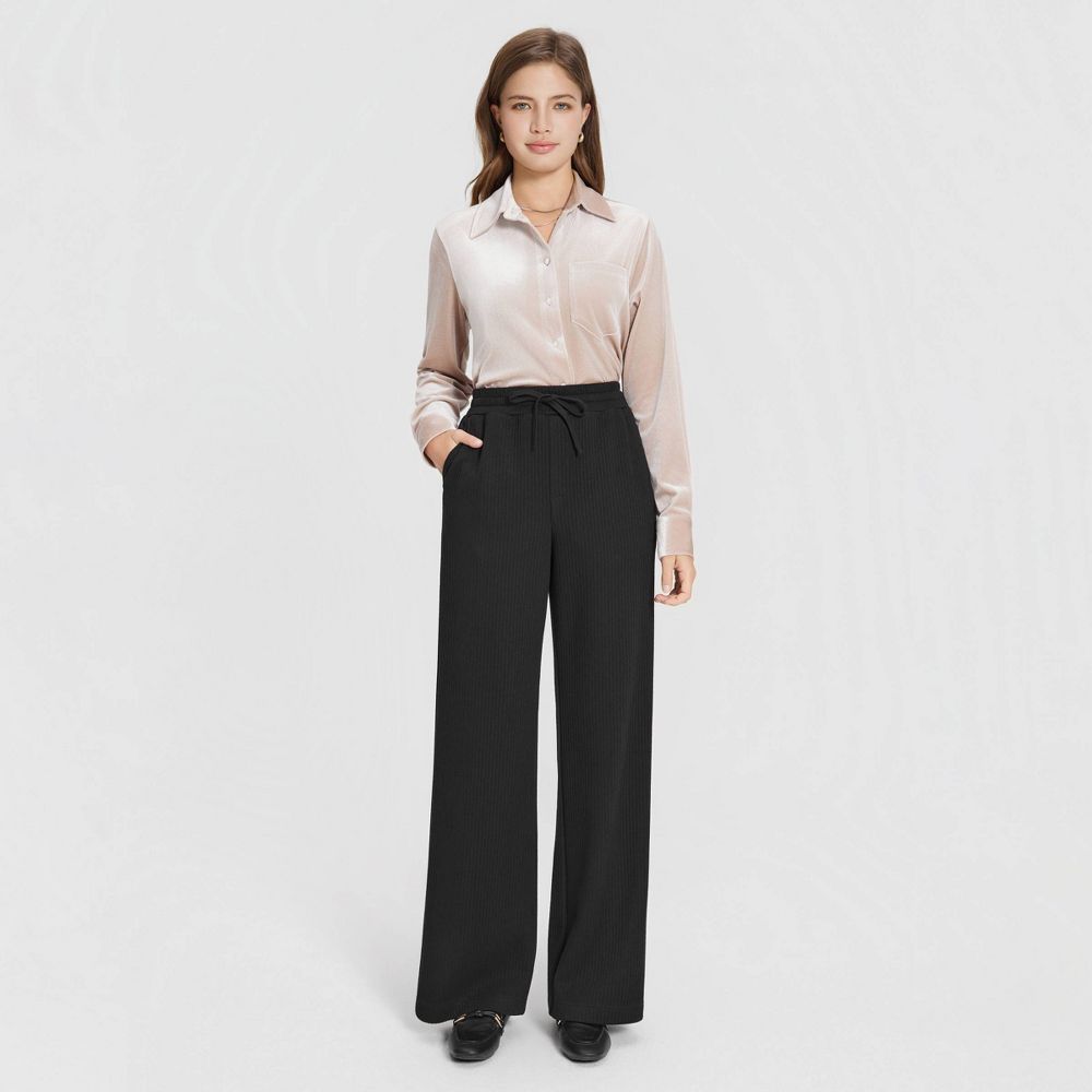 New - Women's Texture Pull-On Pants - Universal Thread™ Black L