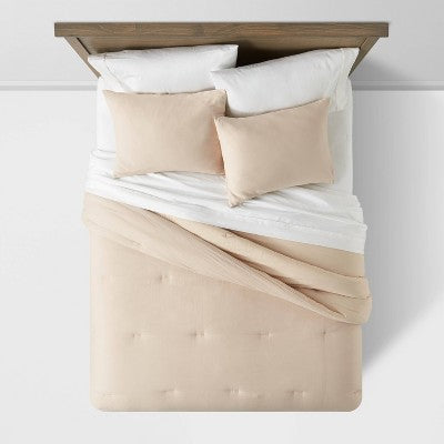 New - Threshold Sateen Comforter Set Quilted Year-Round Comfort ThresholdBullseye Deals