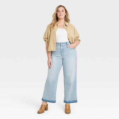 Universal Thread Women's High Waisted Wide Leg Cropped High-Rise Jeans, Light Wash Universal ThreadBullseye Deals