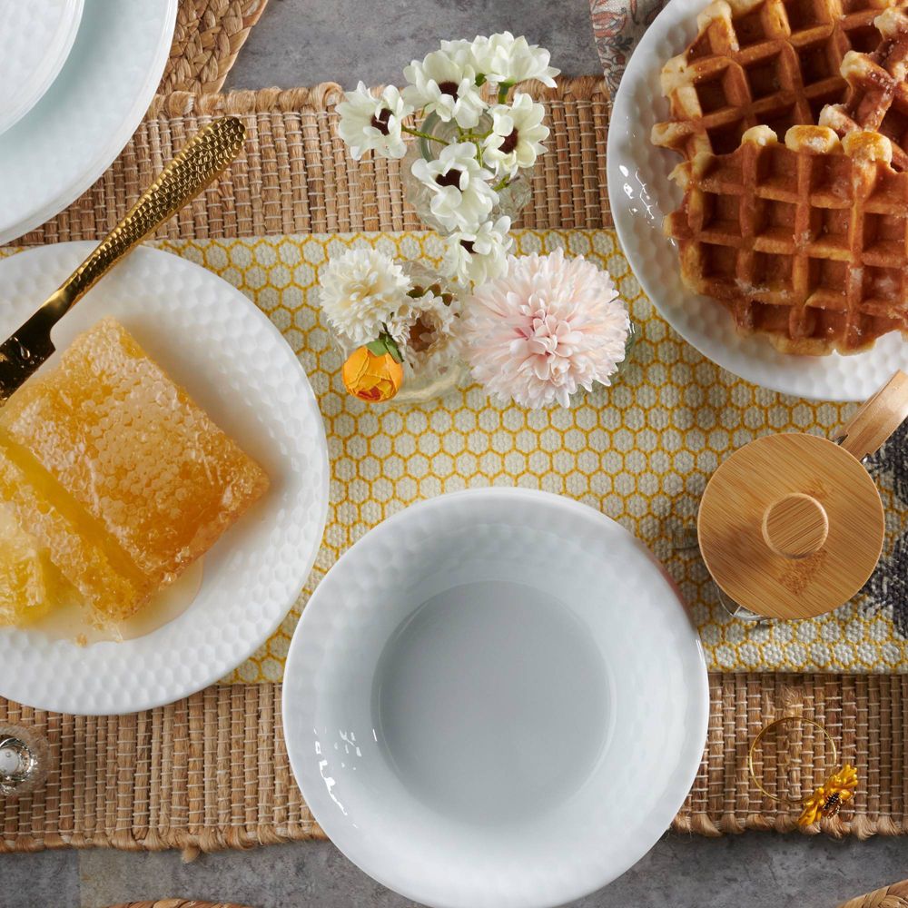 New - Corelle 18pc Honey Bee Dinnerware Set