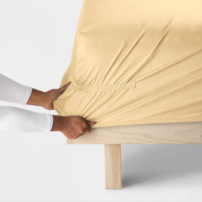 Threshold 400 Thread Count Cotton Sateen 4-Piece Sheet Set Luxurious ThresholdBullseye Deals