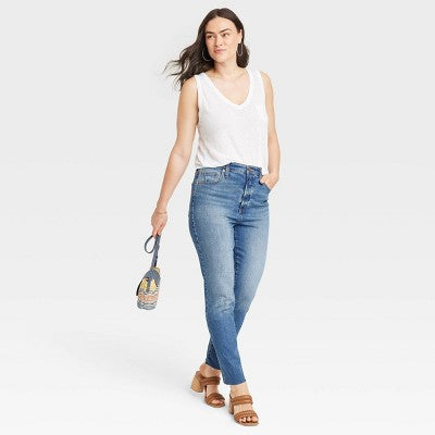 New - Universal Thread Women's High Rise Slim Leg Fit Full Jeans Midweight Universal ThreadBullseye Deals
