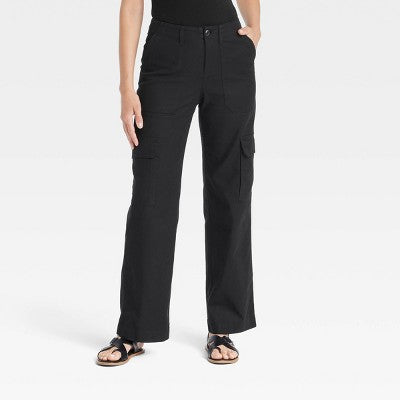 New - Women's Mid-Rise Straight Leg Utility Cargo Pants - Universal Thread Universal ThreadBullseye Deals