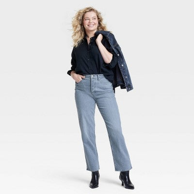New - Women's High-Rise Straight Jeans - Universal Thread Universal ThreadBullseye Deals
