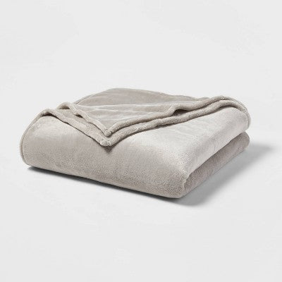 Threshold Microplush Throw Blanket Oversized 92x90 Midweight Post-Consumer ThresholdBullseye Deals