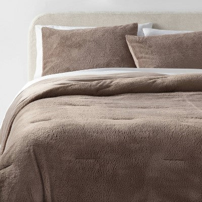 New - Threshold Luxe Faux-Fur Comforter & Sham Set Lightweight ThresholdBullseye Deals