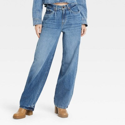Universal Thread Women's Mid-Rise Baggy Jeans Classic 90's Vintage Straight Fit Universal ThreadBullseye Deals