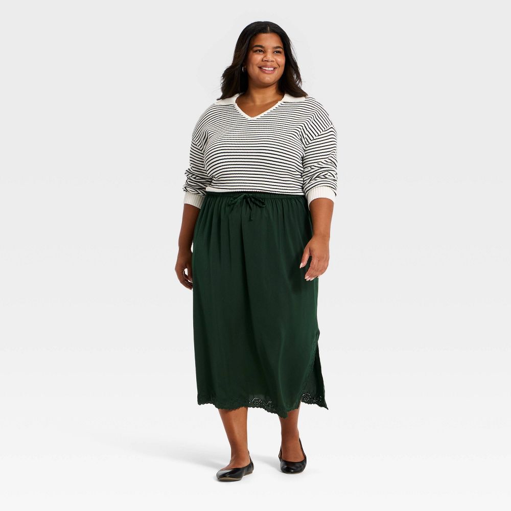 Open Box - Women's Cutwork Midi A-Line Skirt - Universal Thread™ Dark Green XXL