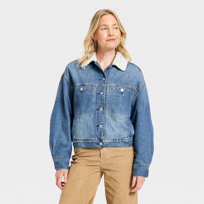 New - Women's Bubble Denim Jacket - Universal Thread™ Light Wash S