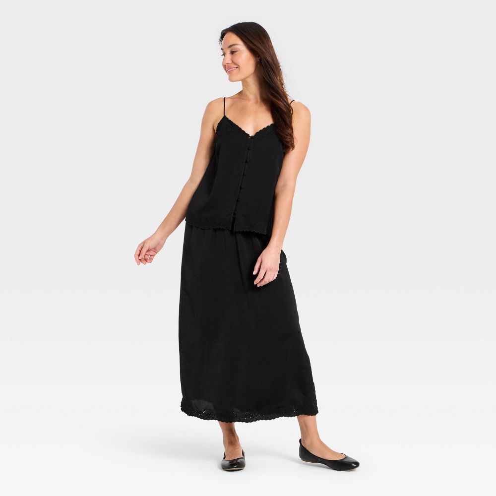 Open Box - Women's Cutwork Midi A-Line Skirt - Universal Thread™ Black XL