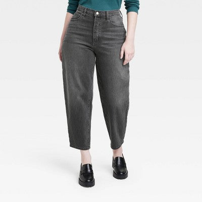 New - Universal Thread Women's Super-High-Rise Tapered Balloon Jeans Universal ThreadBullseye Deals