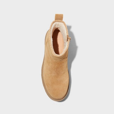 New - Universal Thread Women's Winter Snow Boots Ankle Booties Memory Foam Universal ThreadBullseye Deals