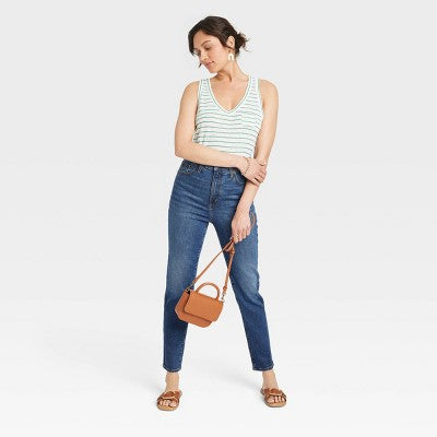 Universal Thread Women's High Rise Slim Leg Fit Full Jeans Midweight Universal ThreadBullseye Deals