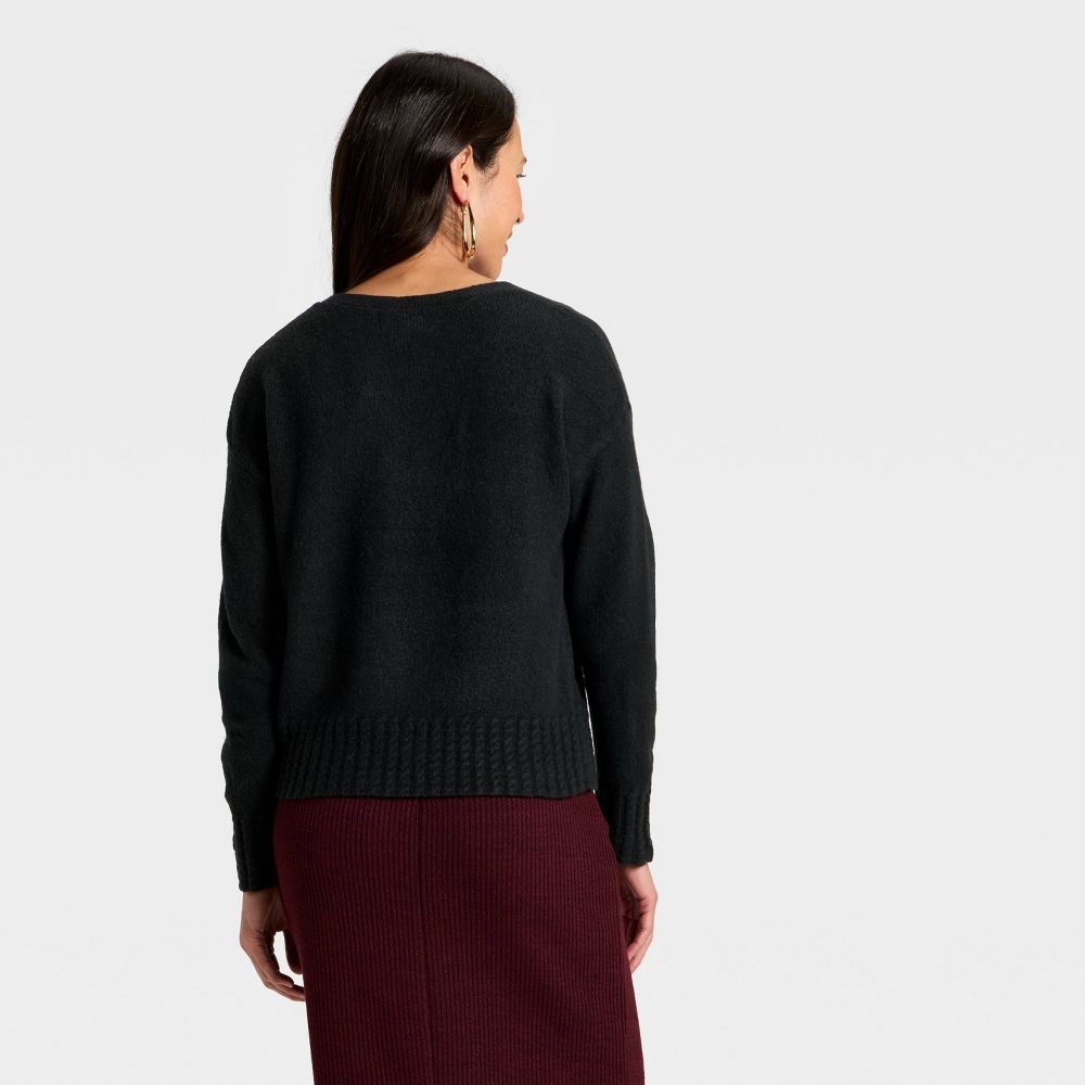 New - Women's Cable Trim V-Neck Pullover Sweater - Universal Thread™ Black M