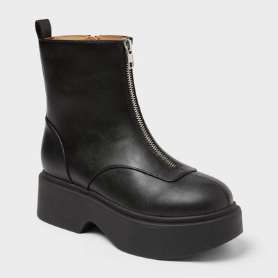 New - Women’s Honor Low Shaft Flat Boots with Memory Foam Insole – Wild Fable™ Black 6.5