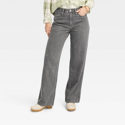 Universal Thread Women's High Waisted Wide Leg Cropped High-Rise Jeans Universal ThreadBullseye Deals