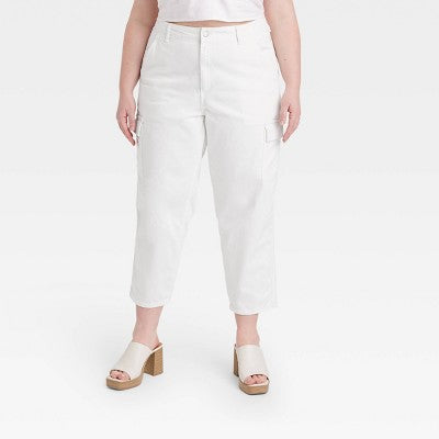 Universal Thread Women's Mid-Rise Distressed Boyfriend Jeans Ankle-Length Relaxed Fit, Medium Wash Universal ThreadBullseye Deals