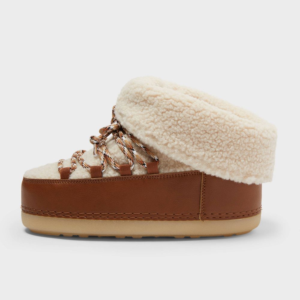New - Women’s Zion Boots with Memory Foam Insole – Universal Thread™ Brown 11