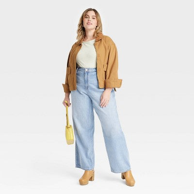 Universal Thread Women's High Waisted Wide Leg Cropped High-Rise Jeans, Light Wash Universal ThreadBullseye Deals