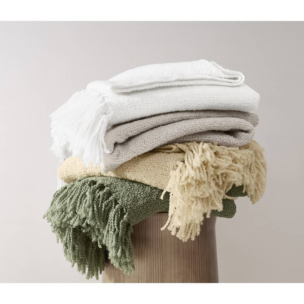 New - Brooklyn Loom 50"x70" Chunky Boucle Textured Microfiber Throw Blanket in White