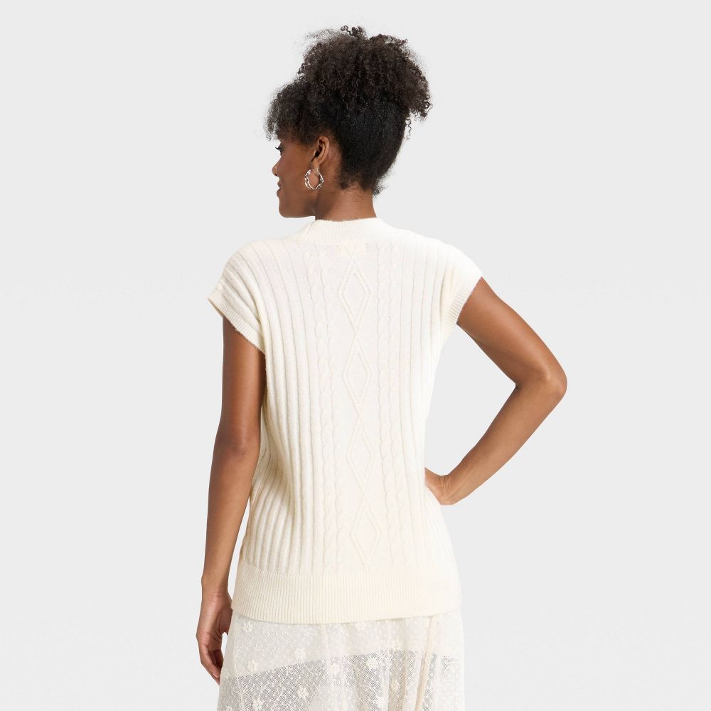Open Box - Women's Cable Sweater Vest - Universal Thread™ Cream XL